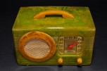 Rare Motorola 50XC Radio ’Circle-Grill’ - Marbleized Green + Yellow Catalin